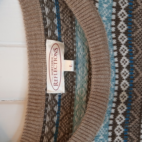 NORTHERN REFLECTIONS Striped Knit Sweater - Picture 4 of 7